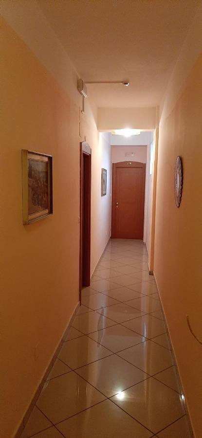 George Hotel Barcellona-Pozzo di Gotto Extérieur photo