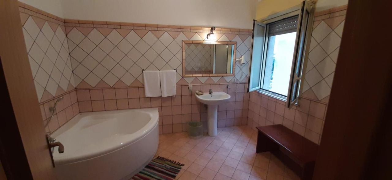 George Hotel Barcellona-Pozzo di Gotto Extérieur photo