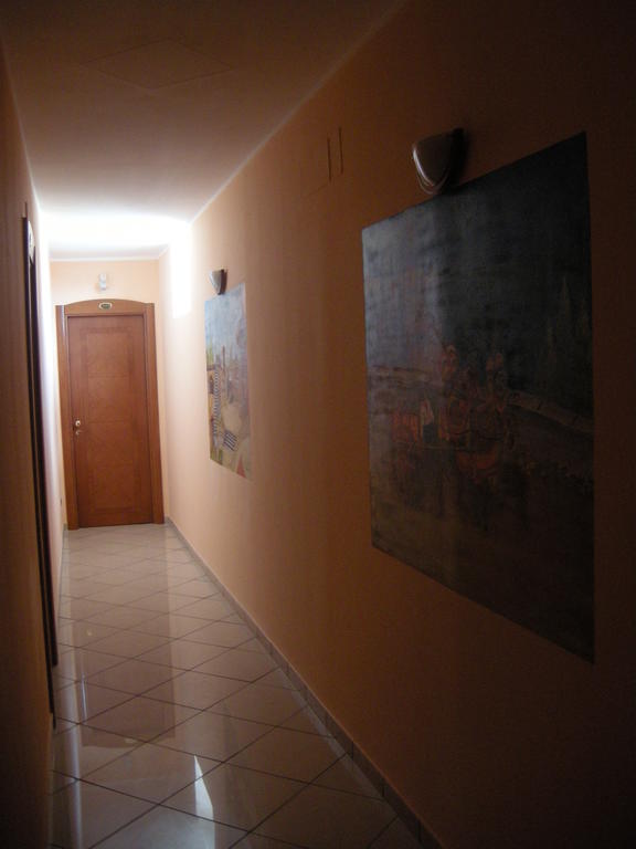 George Hotel Barcellona-Pozzo di Gotto Extérieur photo