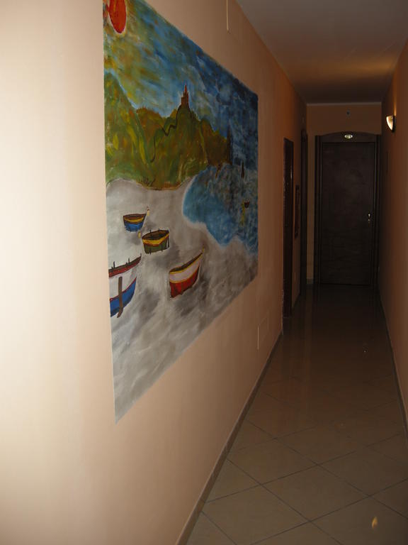 George Hotel Barcellona-Pozzo di Gotto Extérieur photo