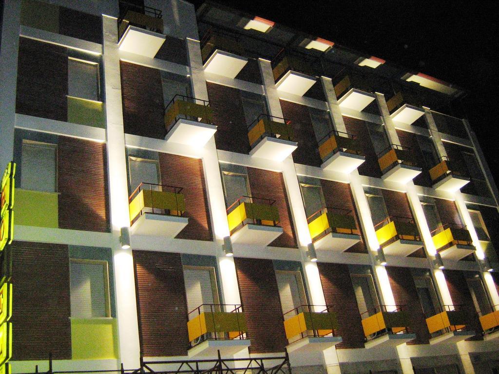 George Hotel Barcellona-Pozzo di Gotto Extérieur photo
